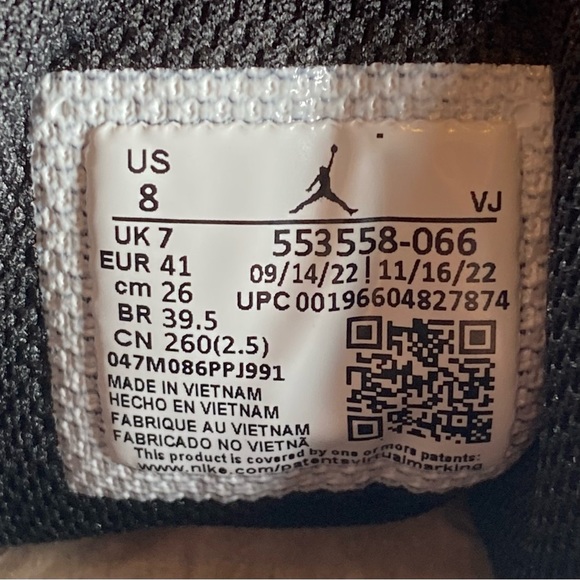 Nike Jordan 1 Low Alternate Bred Toe Chicago Black Red 553558-066 Men’s Size 8 - Picture 11 of 11